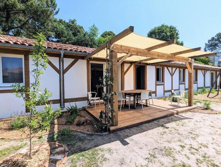 Sejour Paisible En Famille Proche De La Nature - Avec Terrasse Et Aire De Jeu Lesperon (Landes)